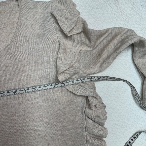 John + Jenn Beige Solid Pullover All Day Wear Sweater Size M - Picture 12 of 12